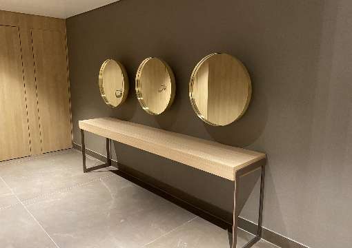 Image 4: The mirrors look like artistic veneer pictures. Photo: Schfer Schreinerei AG